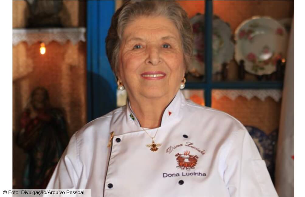 Dona Lucinha é homenageada com estátua no Mercado Central de BH