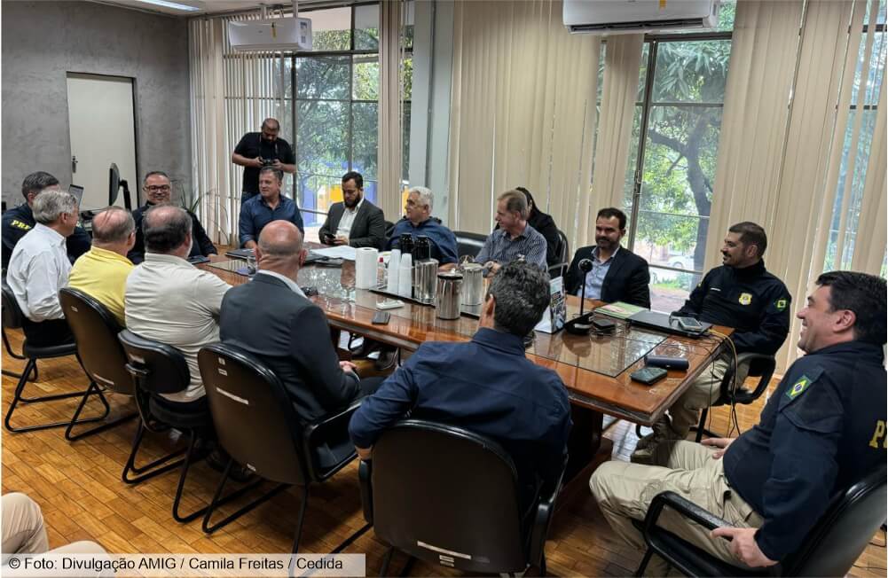 AMIG e Polícia Rodoviária Federal buscam solução para problemas nas BRs 040 e 356