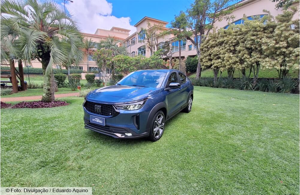 Fiat entra no universo dos híbridos com Pulse e Fastback