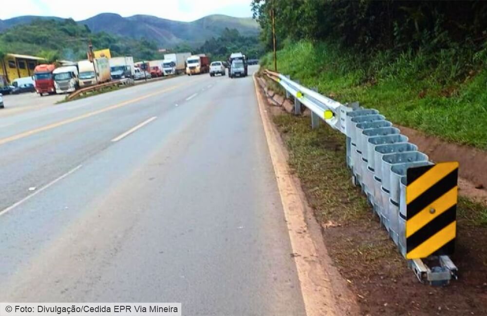 BR-040 ganha mais segurança com defensas metálicas