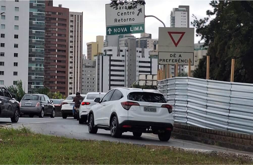 PBH retoma as obras no Trevo do BH Shopping e entrega documentação para MPMG