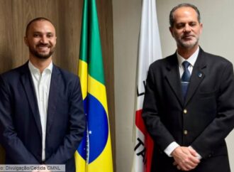 Projeto Câmara nas Escolas é apresentado ao presidente do TRE-MG