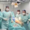 Ortopedia do Hospital Madre Teresa realiza cirurgia com transmissão ao vivo em evento internacional