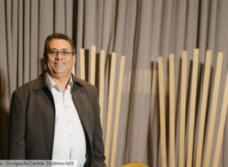 MinasMov 2025 reúne setor moveleiro mineiro e celebra 20 anos do SENAI CEDETEM