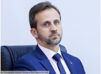 Vereador Álvaro Azevedo propõe solução paliativa para o trânsito na MG-030