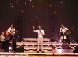 “Tangos e Boleros – grandes clássicos e suas histórias” comemora 3 anos em cartaz