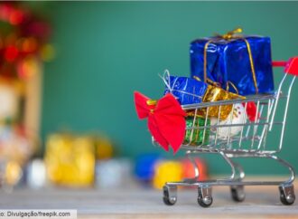 Entre compras e comemorações, a importância de repensar o consumo