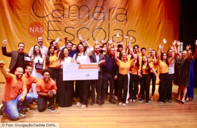 E. E. Josefina Wanderley Azeredo é campeã do Programa Câmara nas Escolas