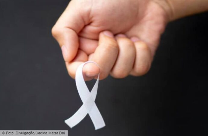 Janeiro Branco: produtividade excessiva e redes sociais impulsionam crise de saúde mental entre jovens adultos