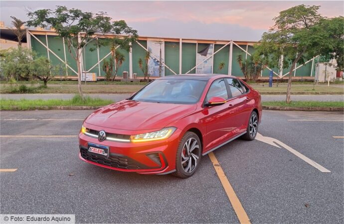 Jetta GLI é um esportivo raiz em um mundo elétrico