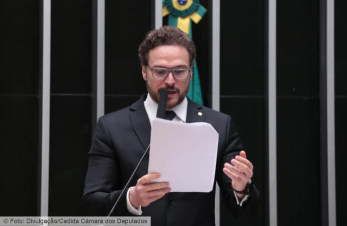 Câmara aprova pensão mensal para pessoas com epidermólise bolhosa