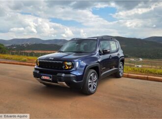 Jeep Renegade Longitude ganha ajuda elétrica