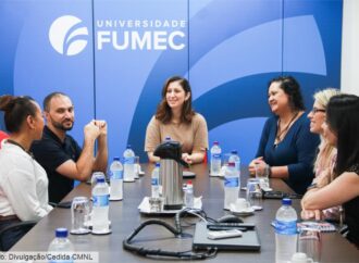 Educação que transforma, política que aproxima: Câmara reforça laços com a Universidade FUMEC